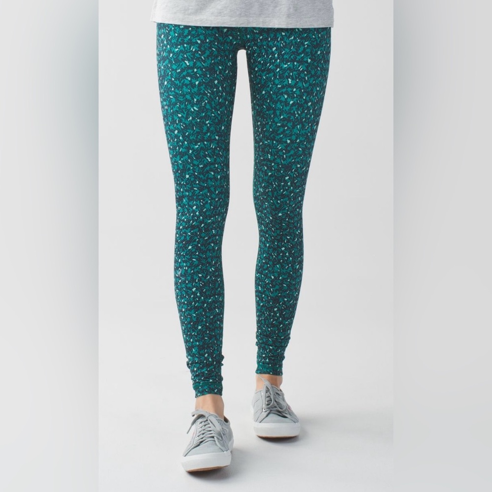 LULULEMON Wunder Under High Rise Size 4